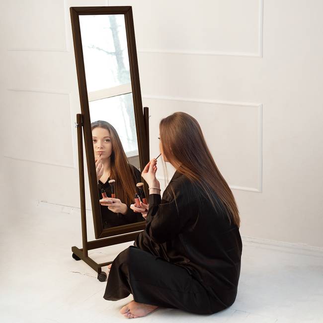 Зеркало напольное BeautyStyle 27 венге 135 см х 42,5 см Зеркало напольное BeautyStyle 27 венге 135 см х 42,5 см