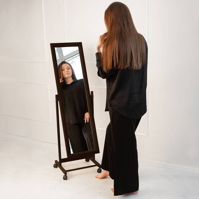 Зеркало напольное BeautyStyle 27 венге 135 см х 42,5 см Зеркало напольное BeautyStyle 27 венге 135 см х 42,5 см