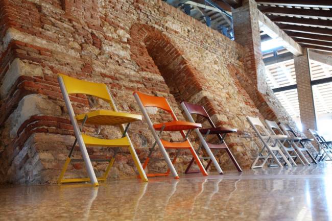 Стул пластиковый складной Compact желтый 435х470х775 мм Стул пластиковый складной Compact желтый 435х470х775 мм