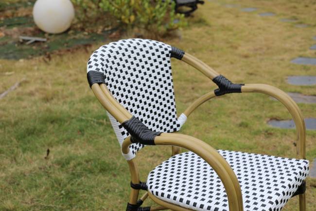 "Кабри" плетеный стул из искусственного ротанга, цвет черно-белый "Кабри" плетеный стул из искусственного ротанга, цвет черно-белый