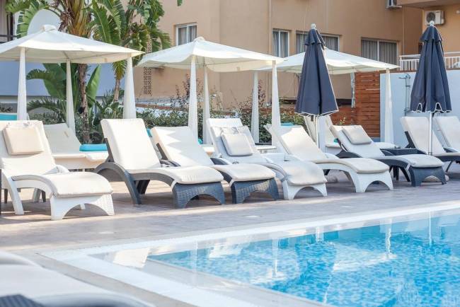 Шезлонг пластиковый с матрасом GS 1009 (Fiji) антрацит, слоновая кость 1870x730x340 мм